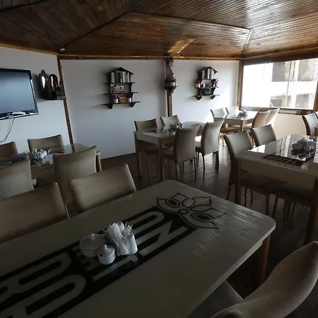 Hotel Ankatra 3*