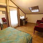 Ξενοδοχείο Ankatra 3*